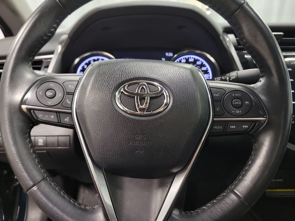 Used 2019 Toyota Camry XLE FWD image 21