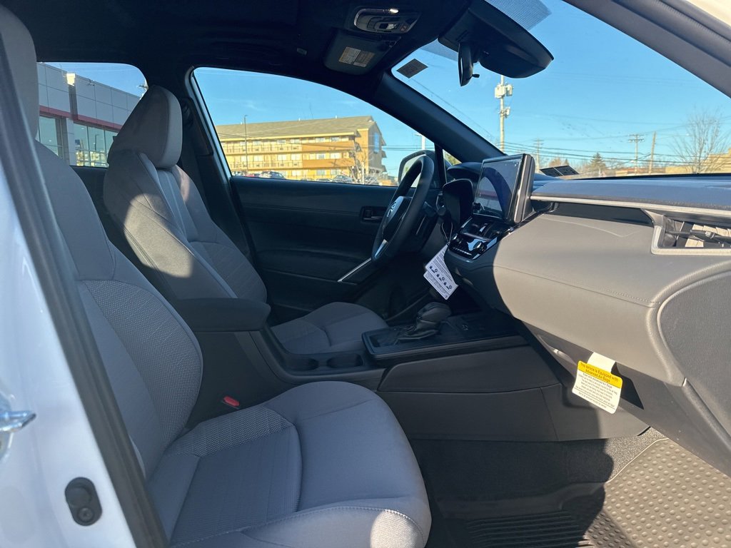 New 2026 Toyota Corolla Cross SE image 3