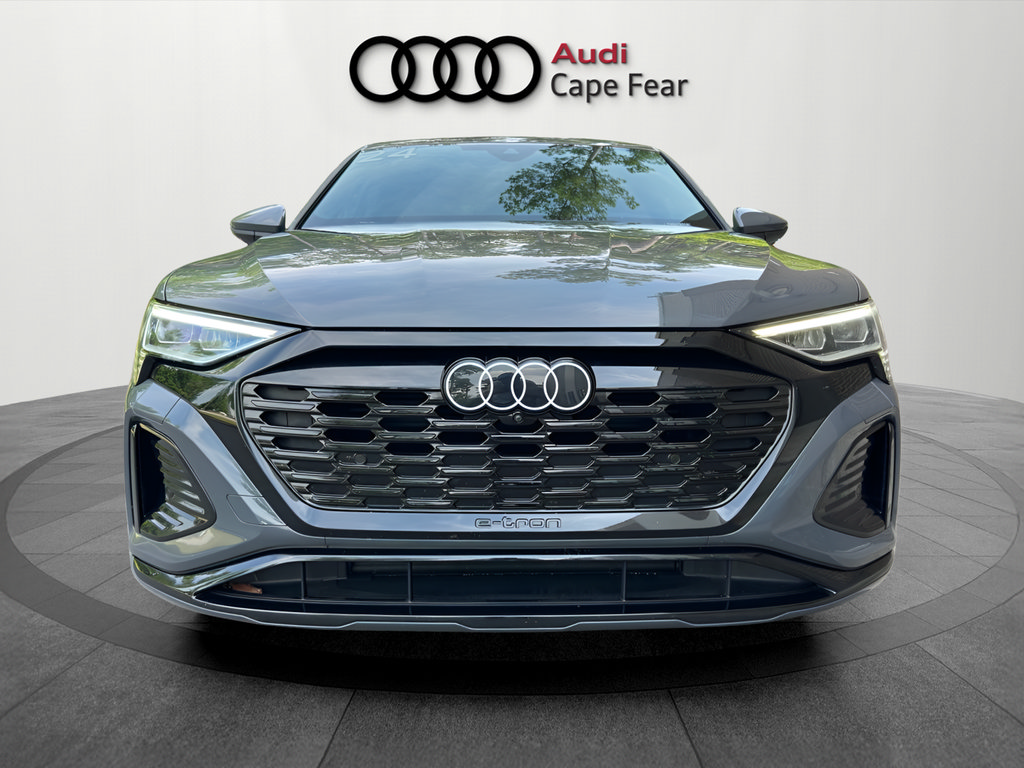 Used 2024 Audi Q8 e-tron Premium Plus w/ Premium Plus Package AWD/4WD image 2