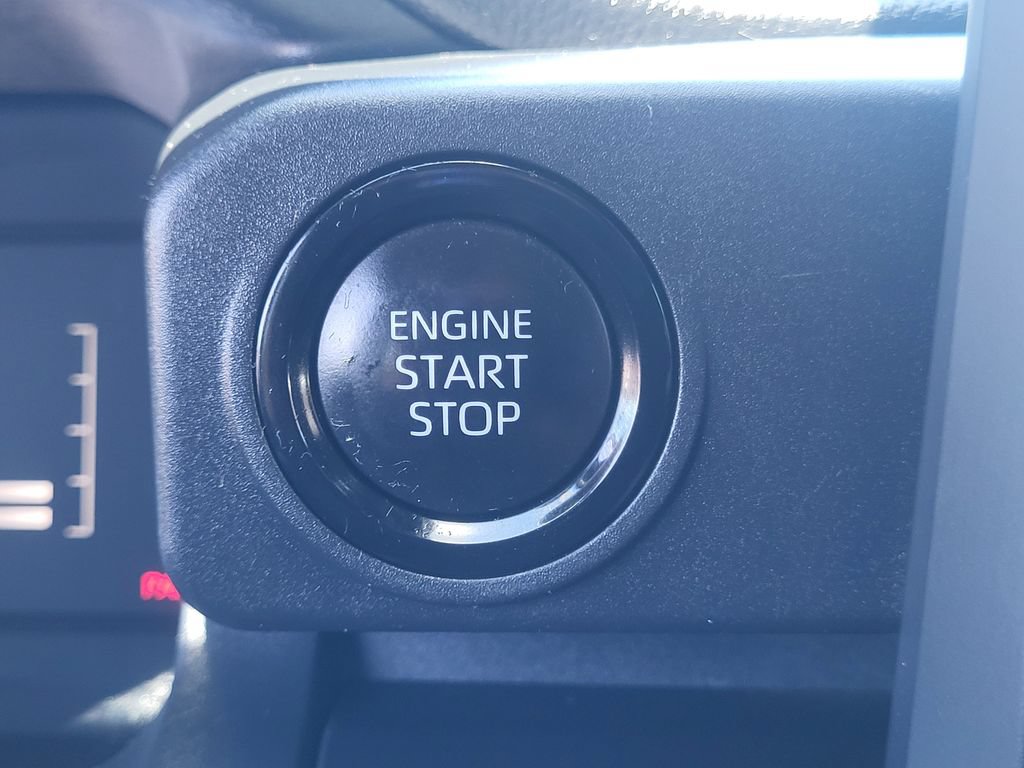 Used 2024 Toyota Tacoma SR AWD/4WD image 26