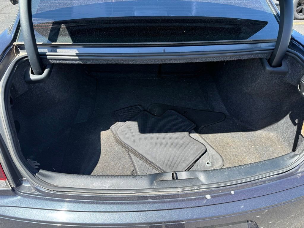 Used 2018 Chrysler 300 S AWD/4WD image 5