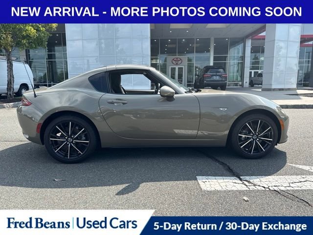 Used 2024 MAZDA MX-5 Miata RF Grand Touring RWD image 2