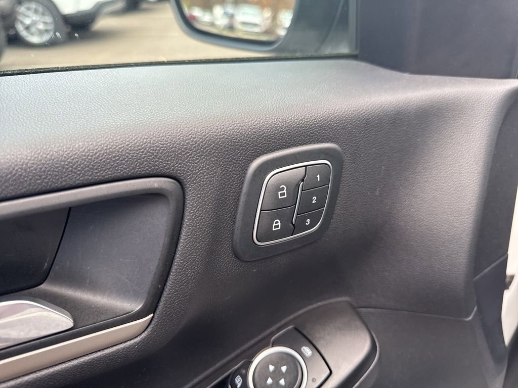 Certified 2022 Ford Escape SEL w/ Technology Package image 16