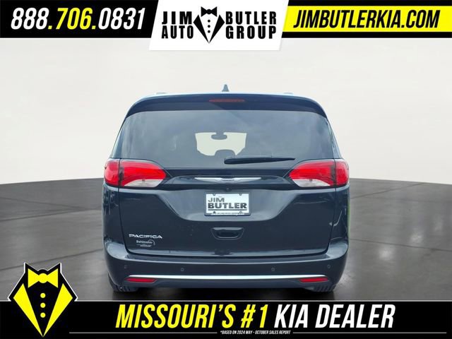 Used 2020 Chrysler Pacifica Touring-L Plus FWD image 25