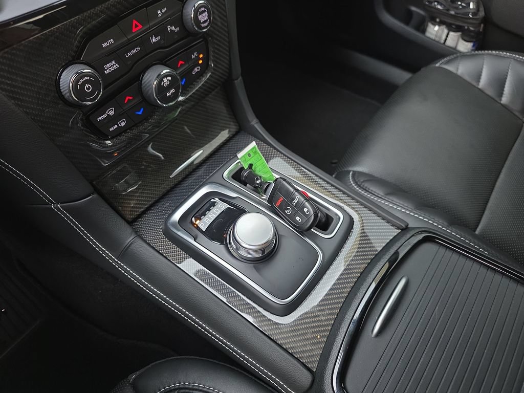 Used 2023 Chrysler 300 C RWD image 27