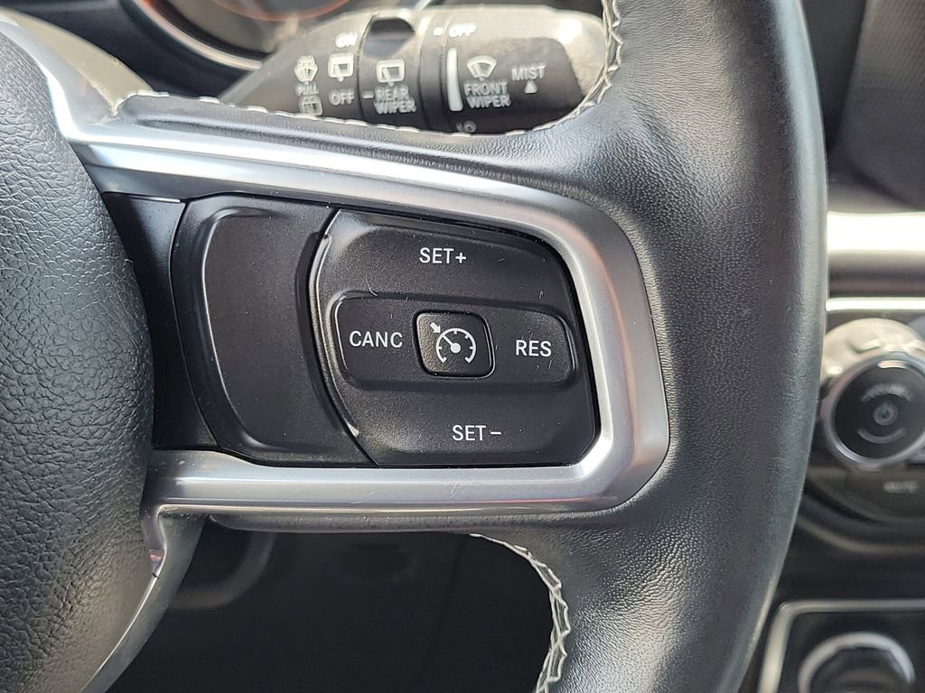 Used 2019 Jeep Wrangler Unlimited Sahara AWD/4WD image 15