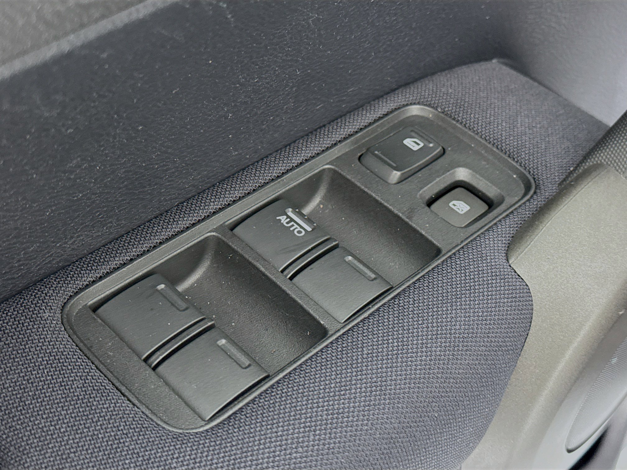 Used 2010 Honda CR-V LX image 16