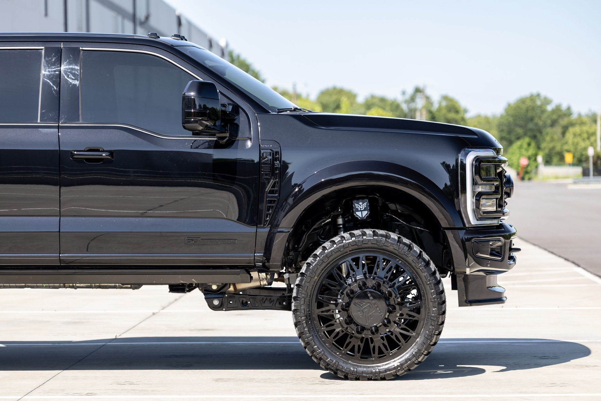 Used 2025 Ford F450 Platinum AWD/4WD image 18