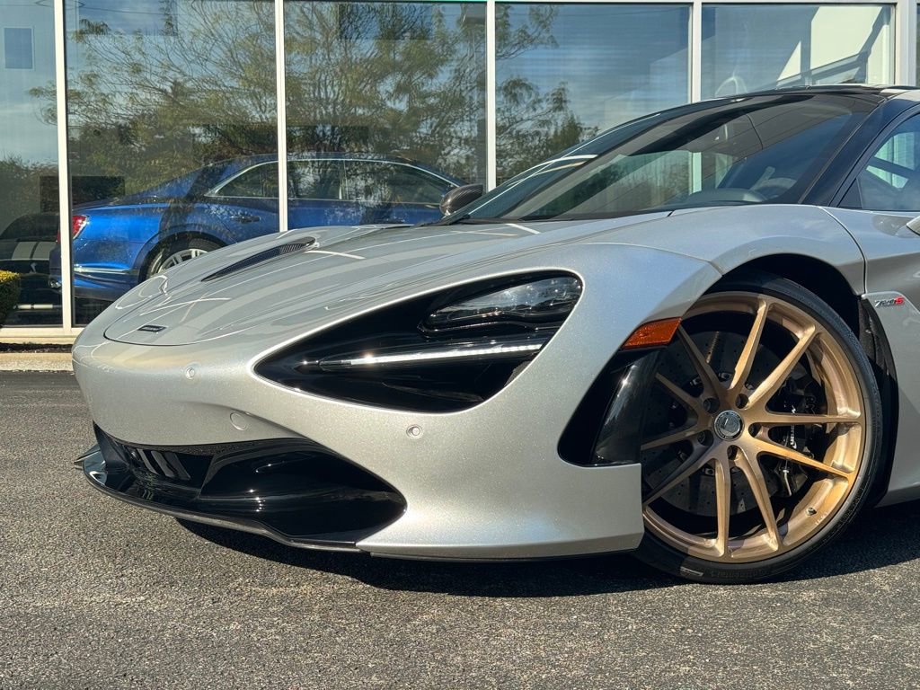 Used 2022 McLaren 720S Performance image 15