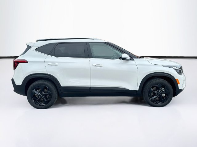 Used 2026 Kia Seltos EX w/ EX Sunroof Package AWD/4WD image 11