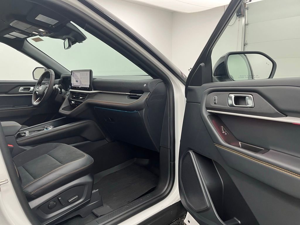 New 2026 Ford Explorer Tremor w/ Tremor Convenience Package image 26