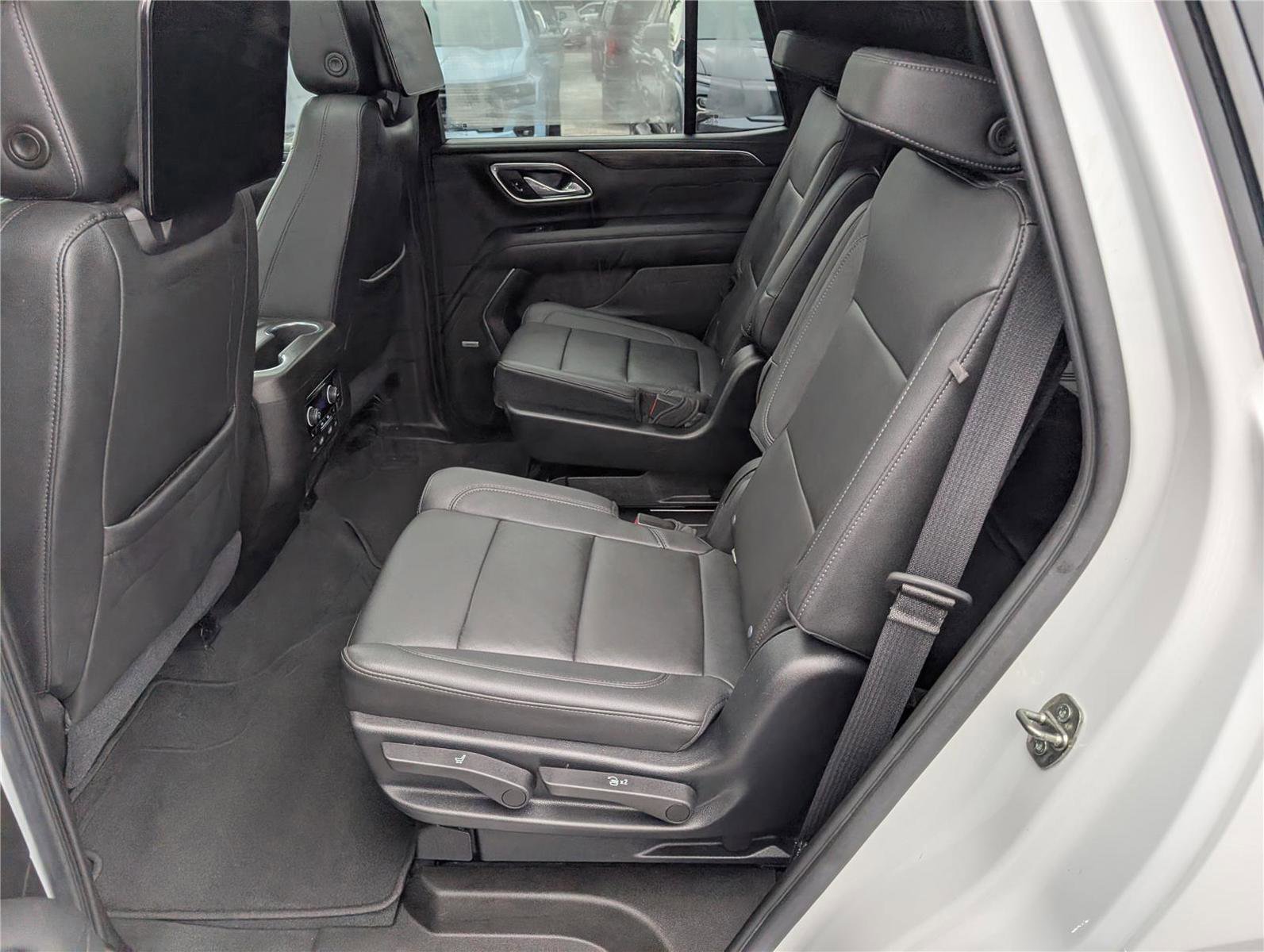 Used 2021 Chevrolet Tahoe Z71 w/ Luxury Package image 15