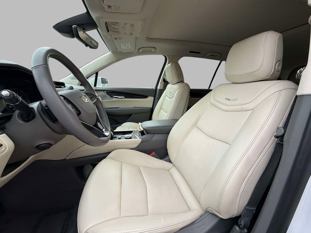 Used 2020 Cadillac XT6 Premium Luxury image 2