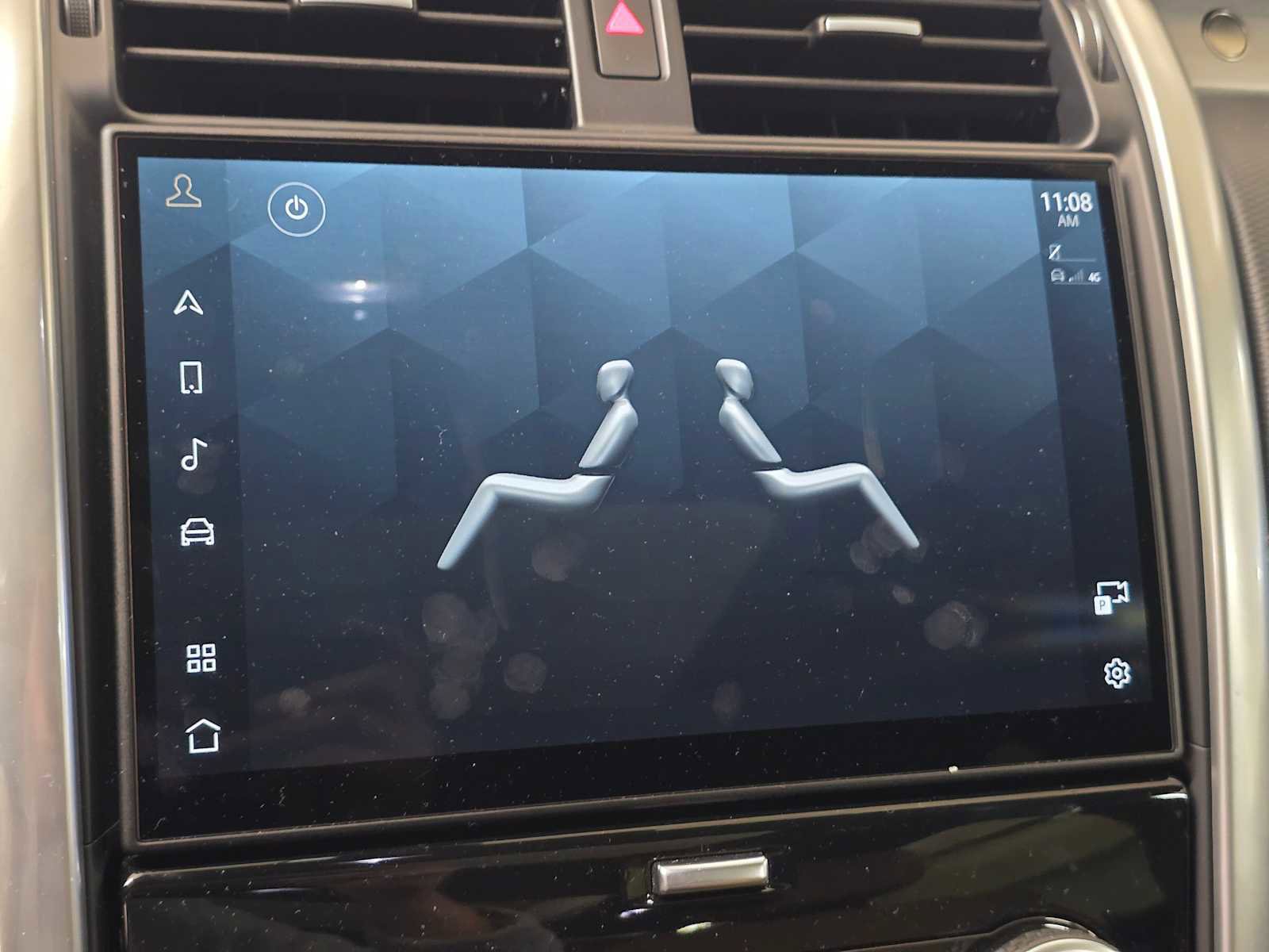 Used 2025 Land Rover Discovery Dynamic SE image 29