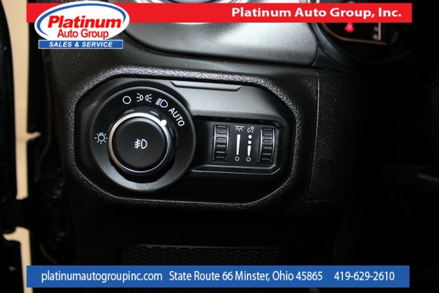 Used 2019 Jeep Wrangler Unlimited Sahara w/ Safety Group image 21