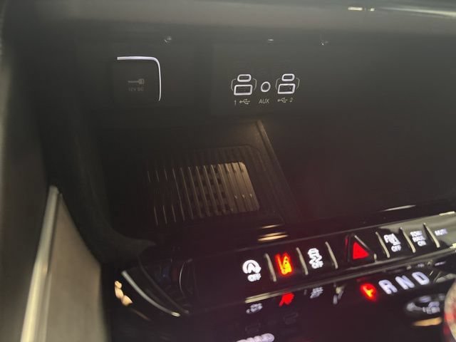 New 2026 Jeep Grand Wagoneer L Limited AWD/4WD image 46