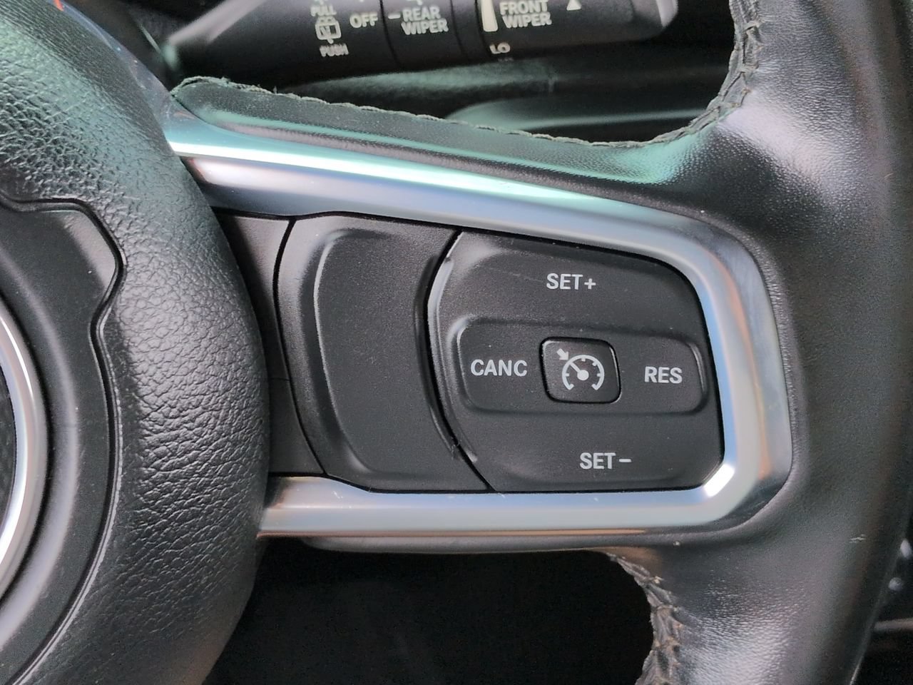 Used 2020 Jeep Wrangler Unlimited Sahara AWD/4WD image 26