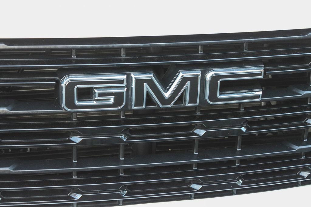 Used 2023 GMC Sierra 1500 Elevation w/ LPO, Elevation Black Package RWD image 6