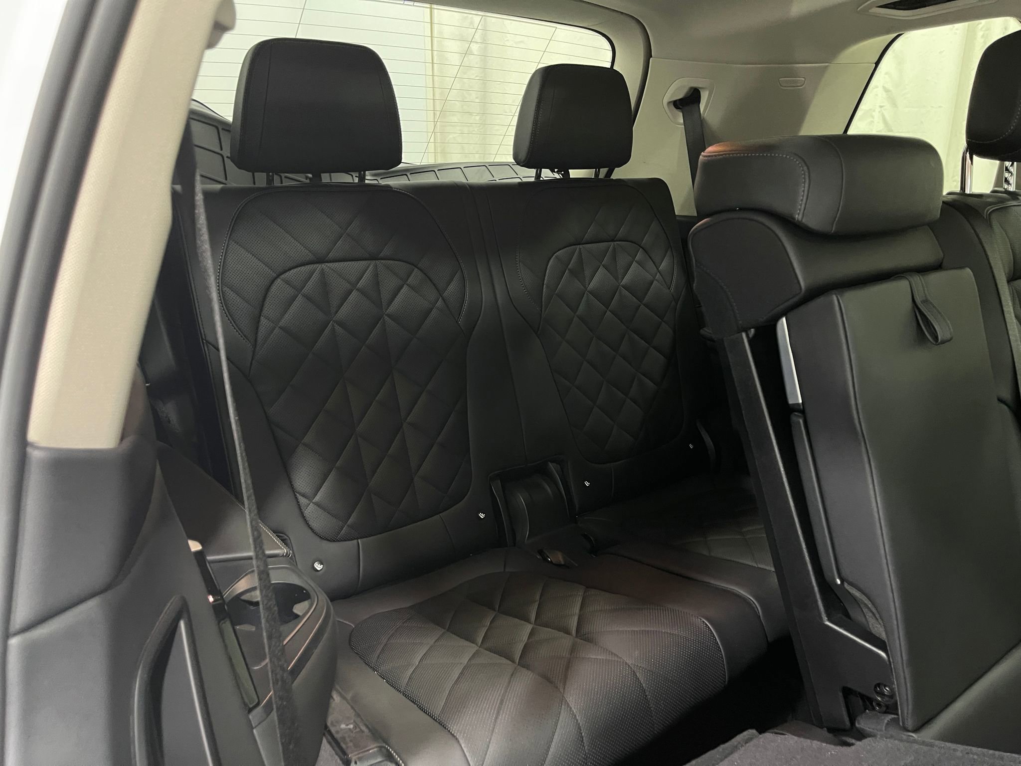 Used 2023 BMW X7 xDrive40i w/ Parking Assistance Package image 32