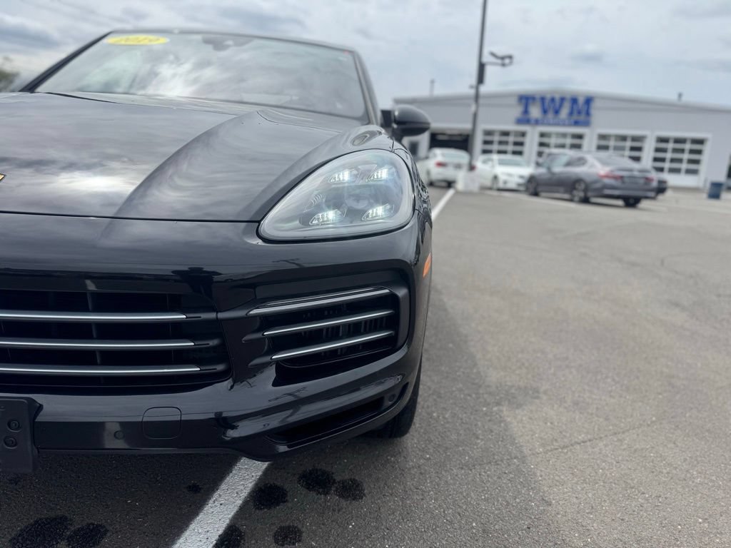Used 2019 Porsche Cayenne S AWD/4WD image 16