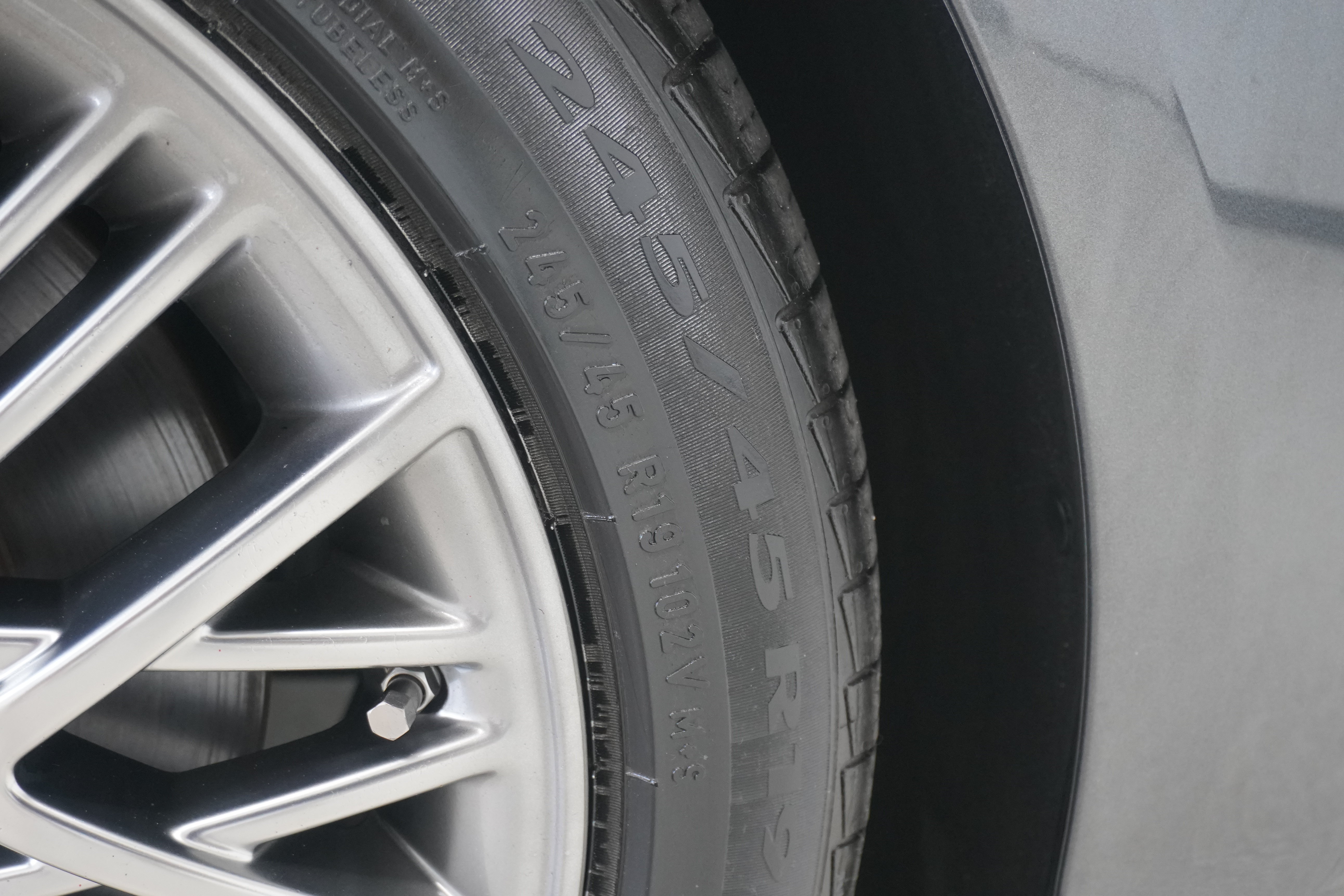 Used 2021 Genesis G90 5.0 Ultimate RWD image 37