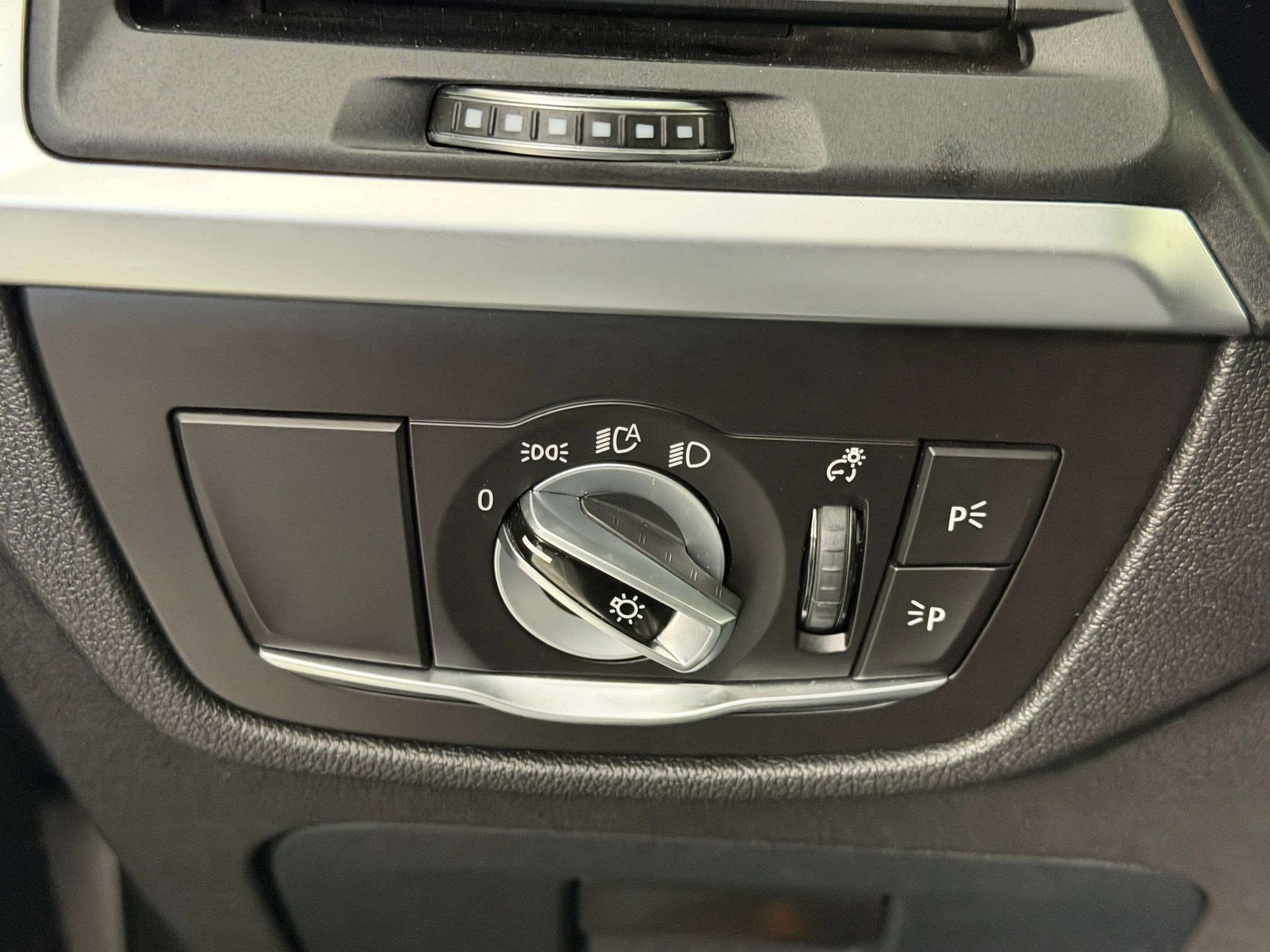 Used 2022 BMW X3 sDrive30i w/ Premium Package 2 RWD image 18