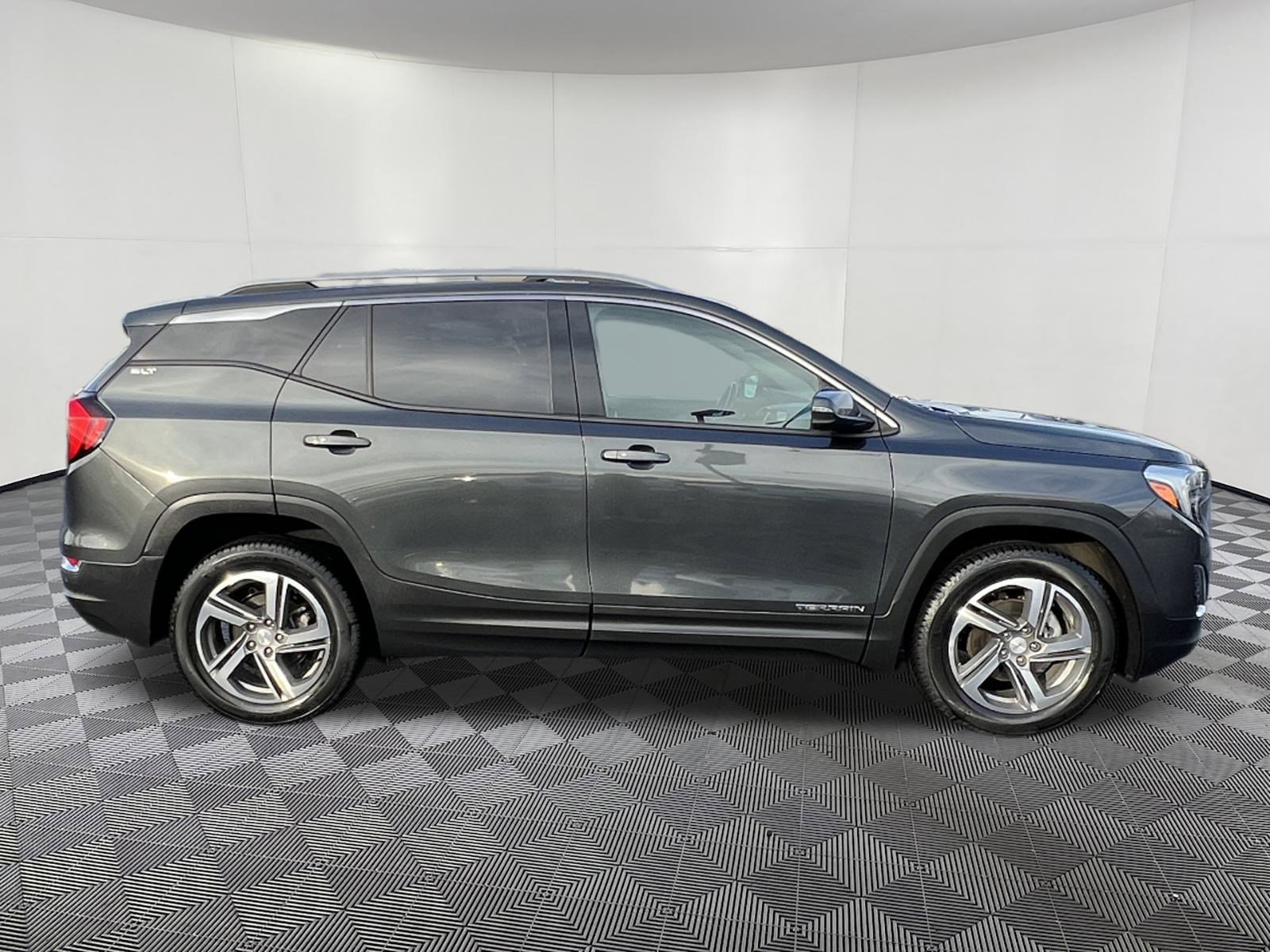 Used 2019 GMC Terrain SLT w/ Preferred Package image 7