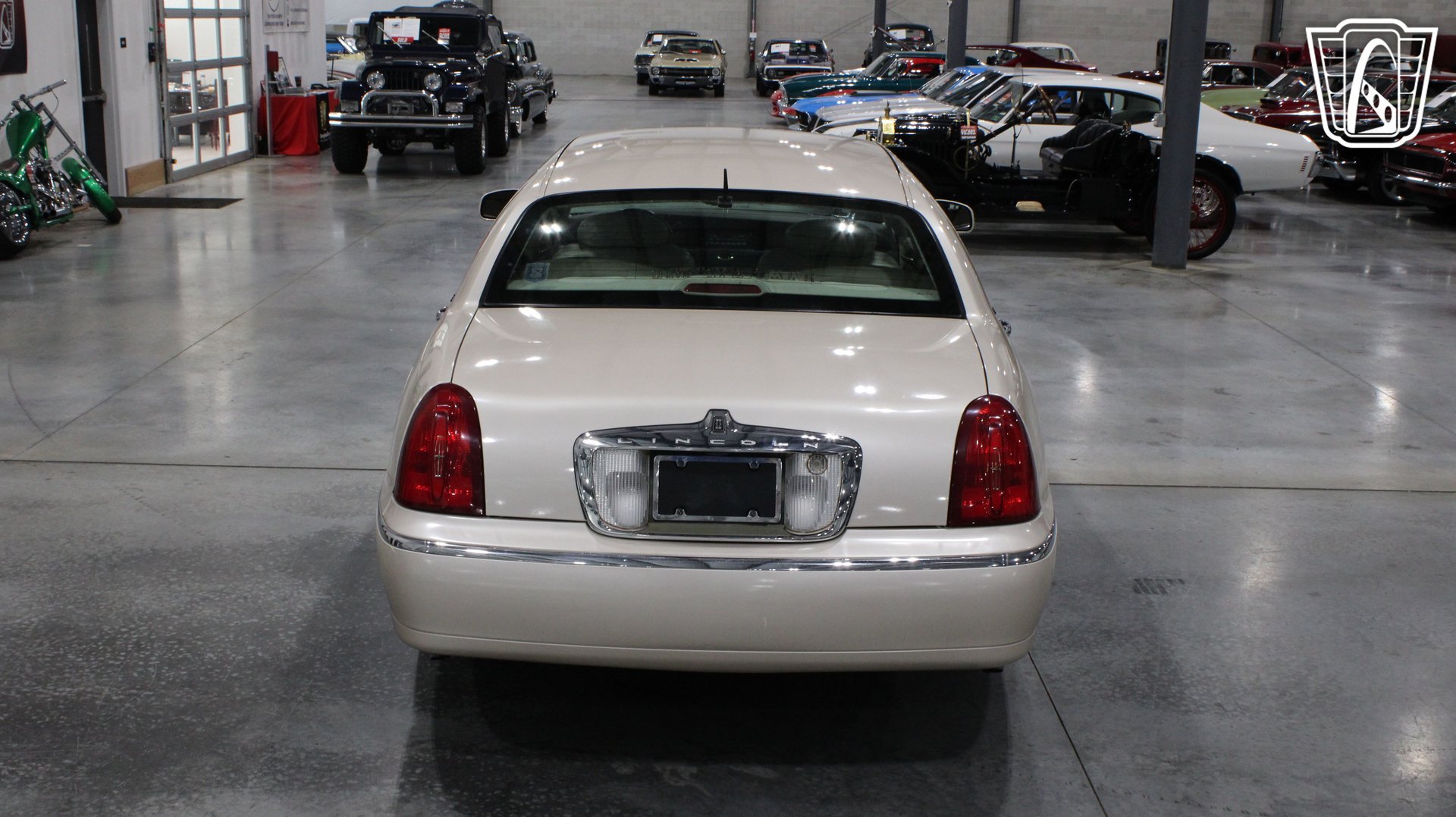 Used 1999 Lincoln Town Car Cartier RWD image 33