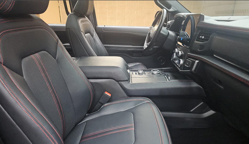 Used 2023 Ford Expedition Limited AWD/4WD image 14