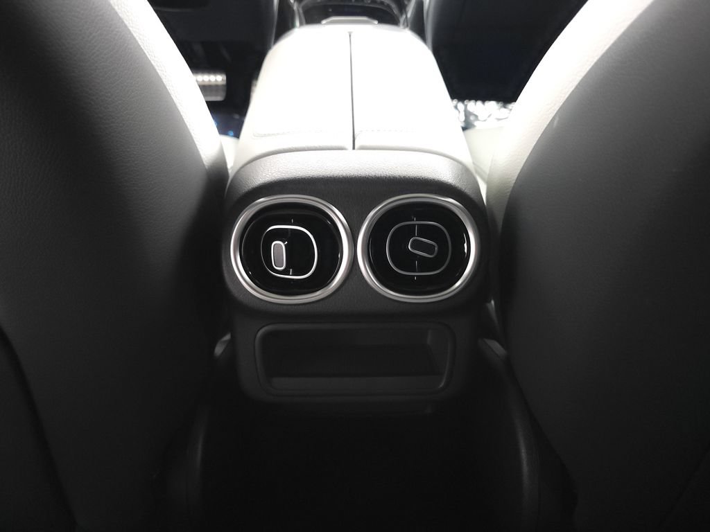 Certified 2026 Mercedes-Benz GLC 300 4MATIC image 28