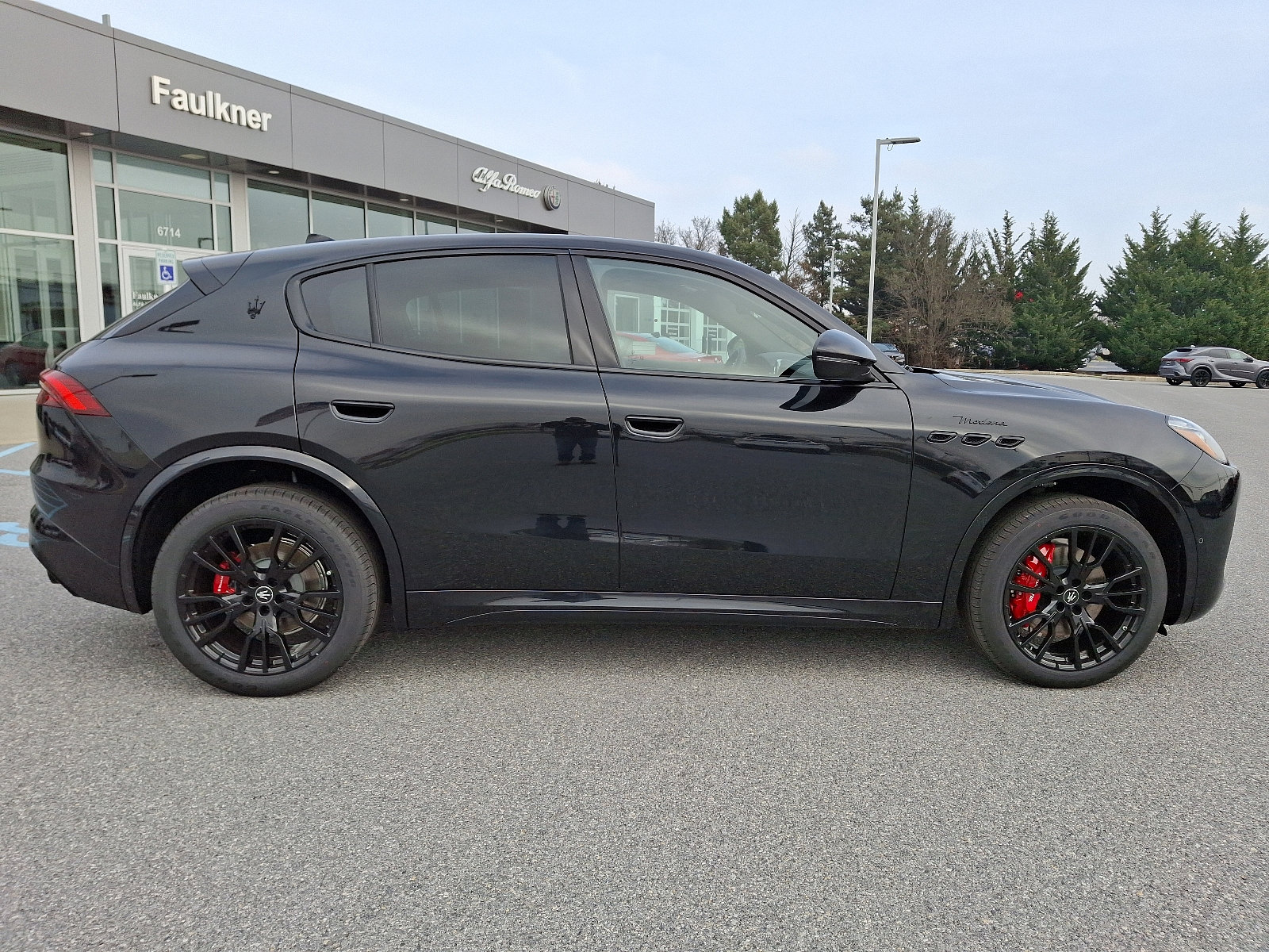 New 2025 Maserati Grecale Modena image 5