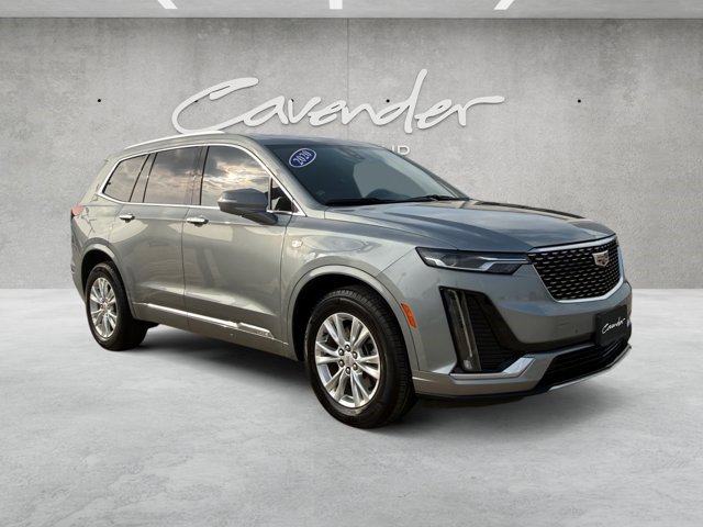 Certified 2023 Cadillac XT6 Luxury FWD image 2
