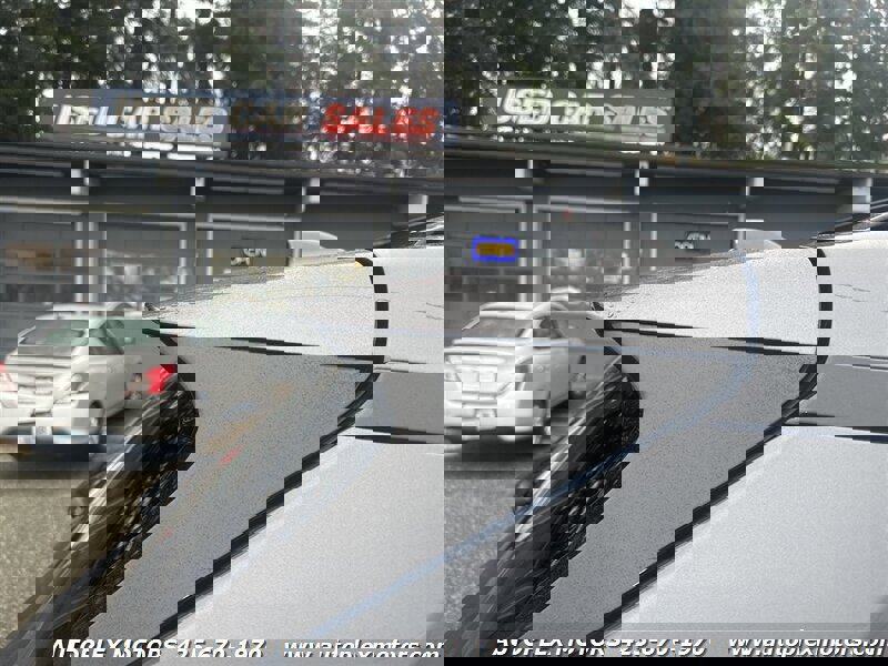 Used 2023 Toyota RAV4 SE image 10