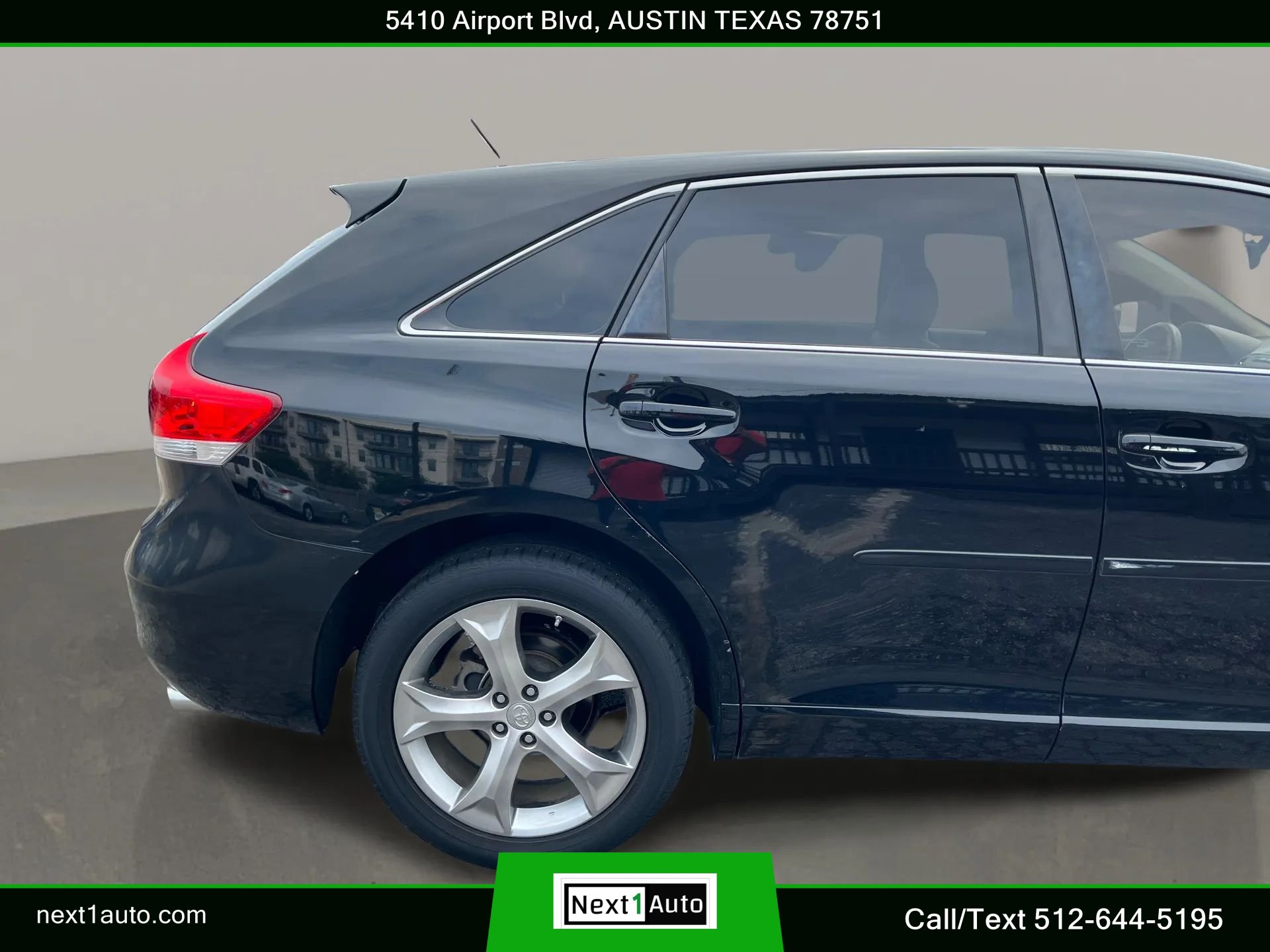 Used 2010 Toyota Venza FWD image 6