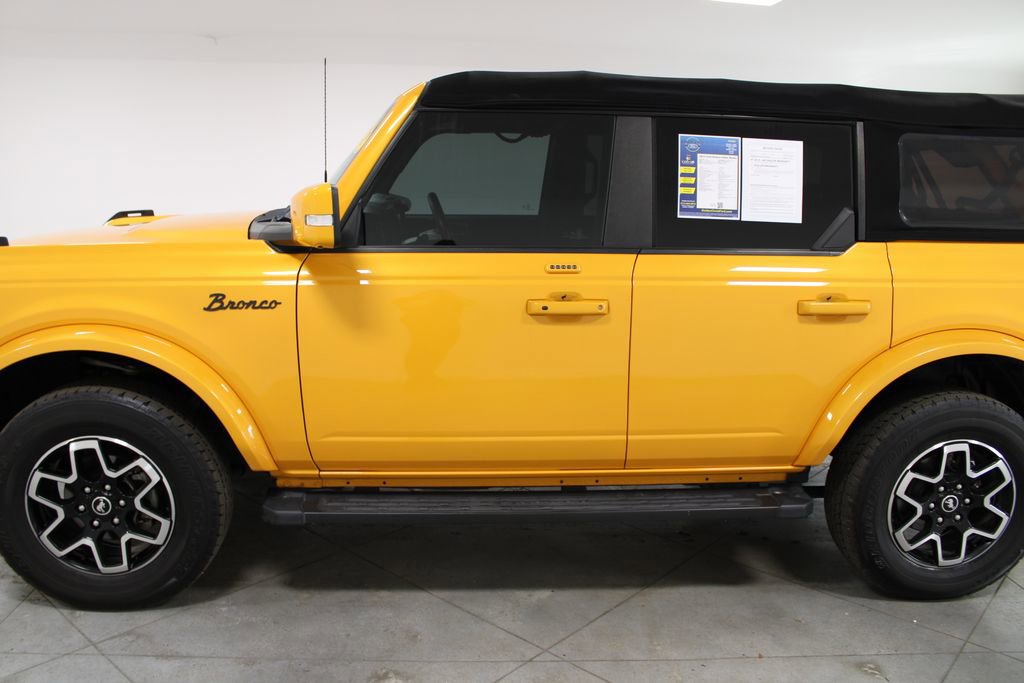 Used 2022 Ford Bronco Outer Banks image 6