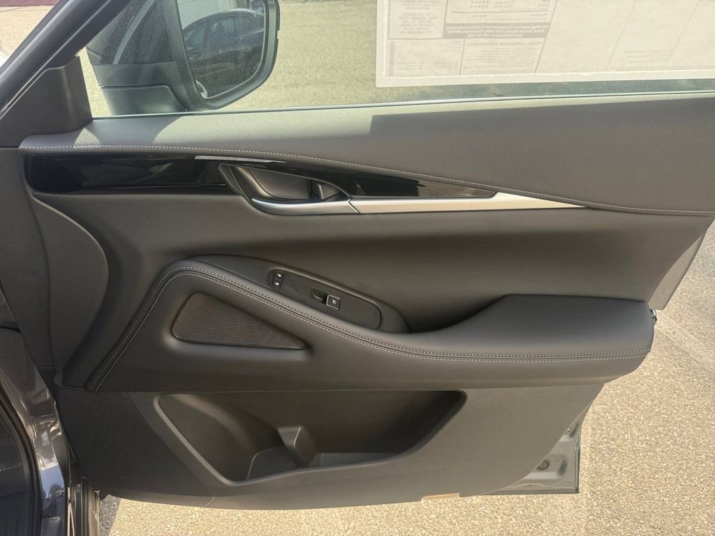 Used 2025 INFINITI QX60 Pure image 28