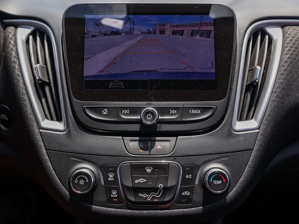 Used 2025 Chevrolet Malibu RS FWD image 29