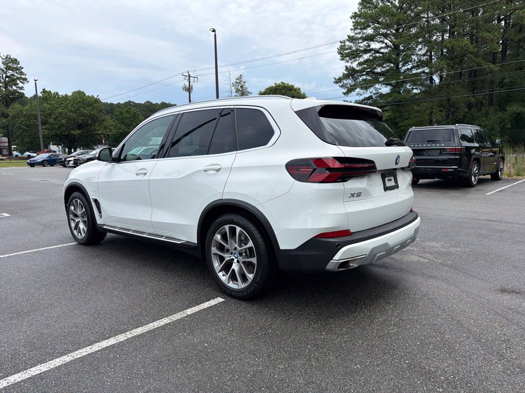 Used 2025 BMW X5 xDrive50e AWD/4WD image 7