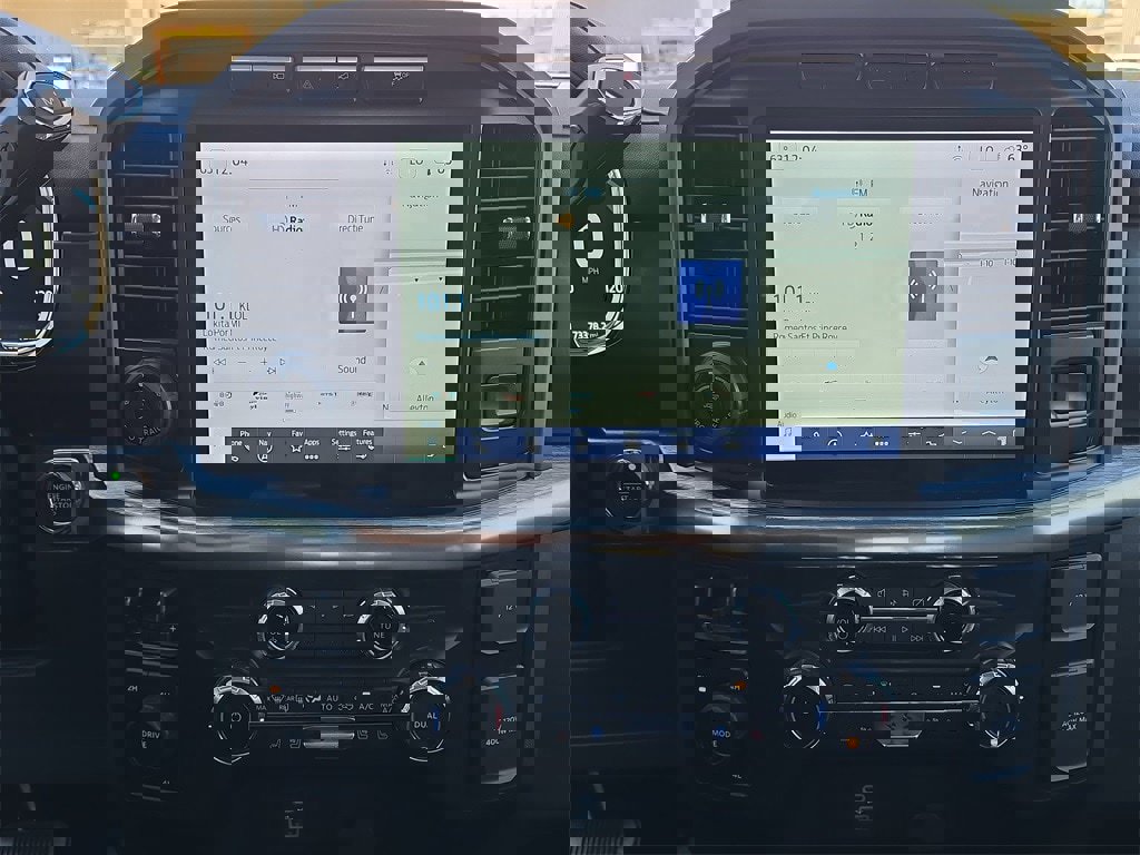 Used 2022 Ford F150 Lariat image 18