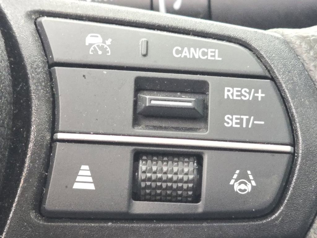 Used 2023 Honda Accord EX image 31