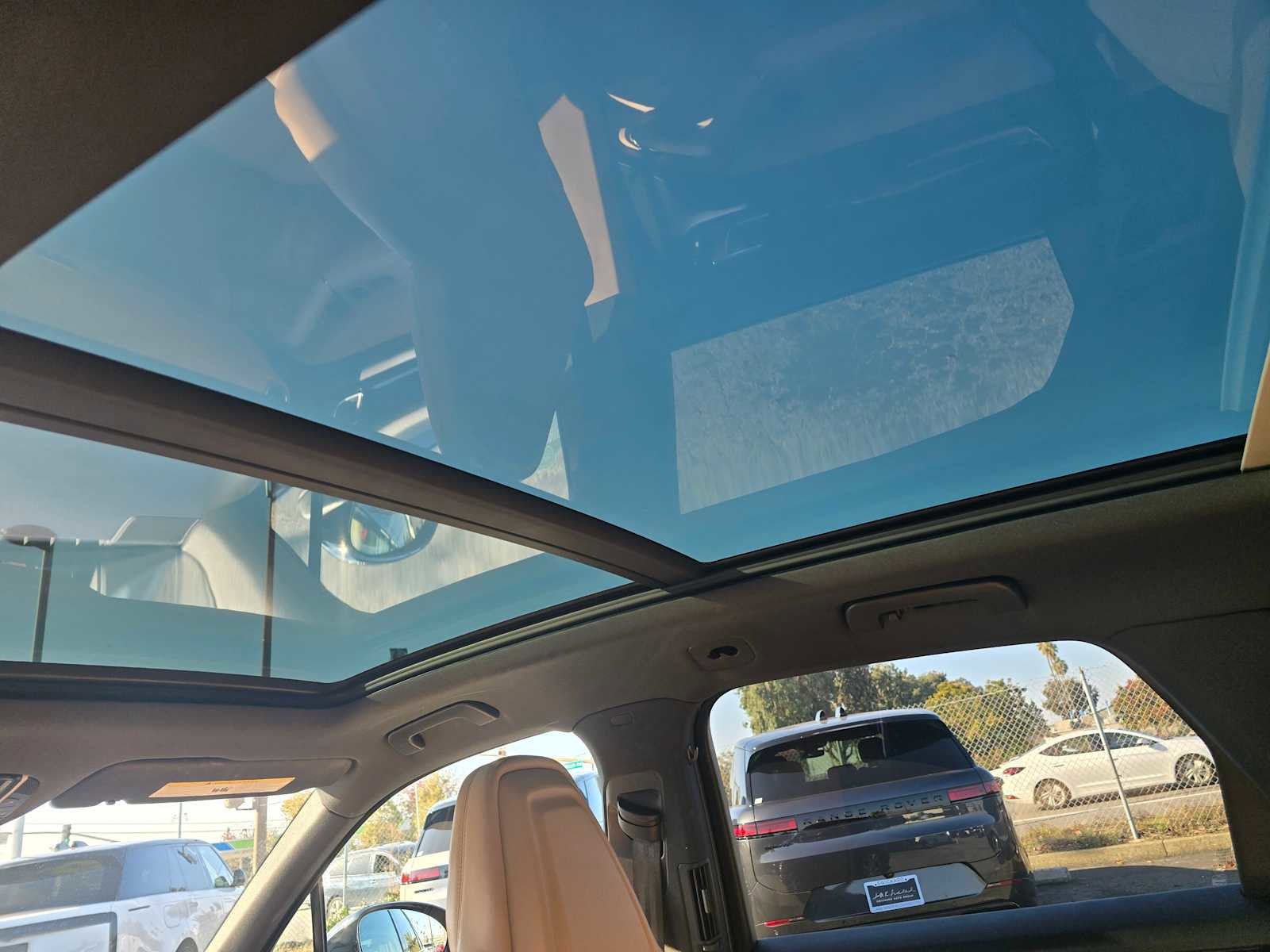 Used 2023 Porsche Cayenne Platinum Edition image 22