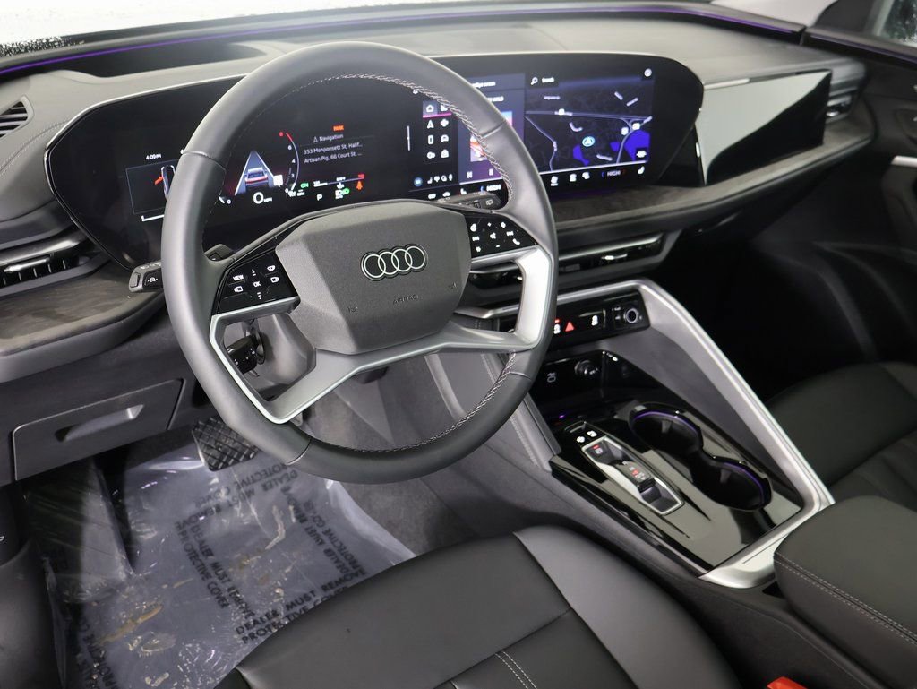 Certified 2025 Audi Q5 Premium Plus w/ Premium Plus image 2