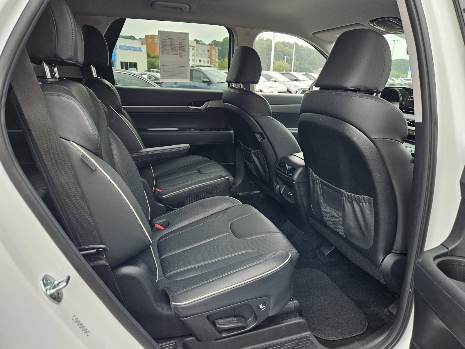 Used 2024 Hyundai Palisade SEL image 18