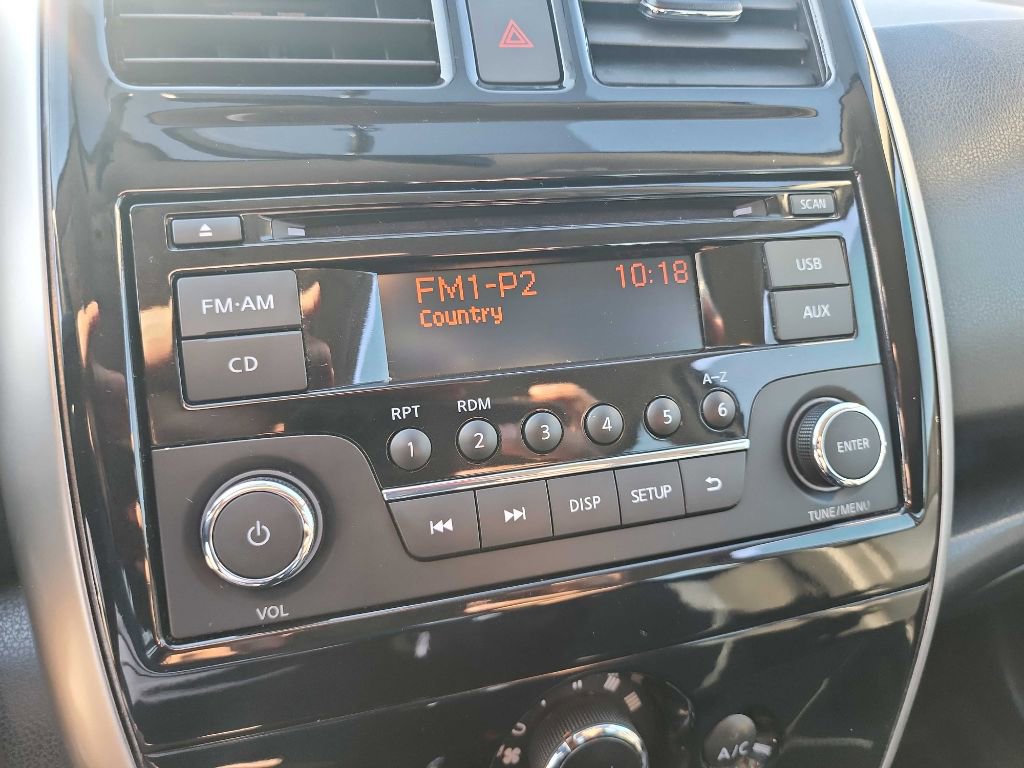 Used 2015 Nissan Versa Note SV image 21