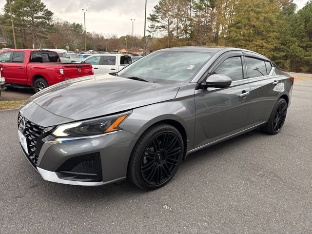 Used 2024 Nissan Altima 2.5 SL AWD/4WD image 3