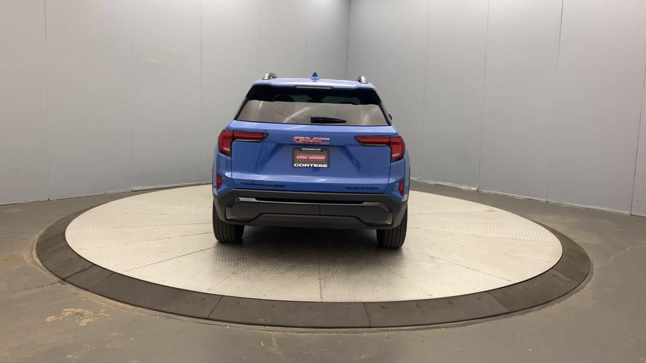 Used 2026 GMC Terrain Elevation w/ Elevation Premium Package AWD/4WD image 4