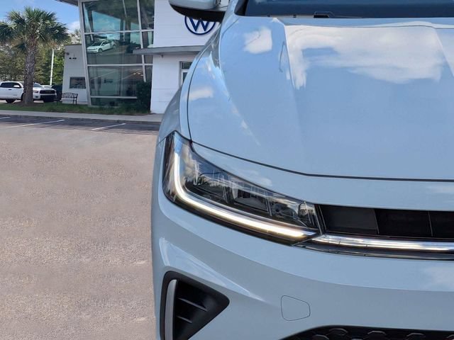 New 2027 Volkswagen Jetta SE FWD image 9