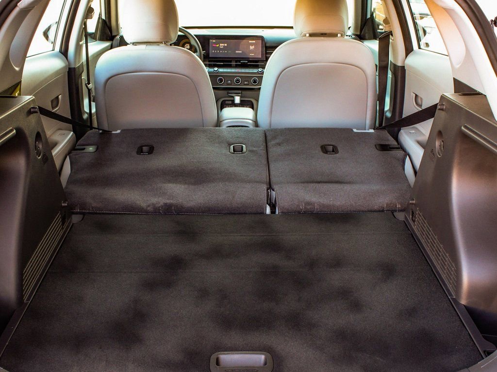 Used 2024 Hyundai Kona SE image 43