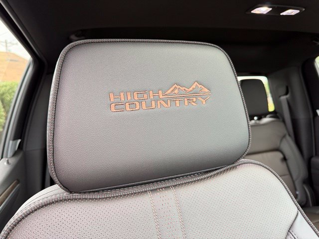 New 2026 Chevrolet Silverado 1500 High Country w/ Midnight Edition AWD/4WD image 18