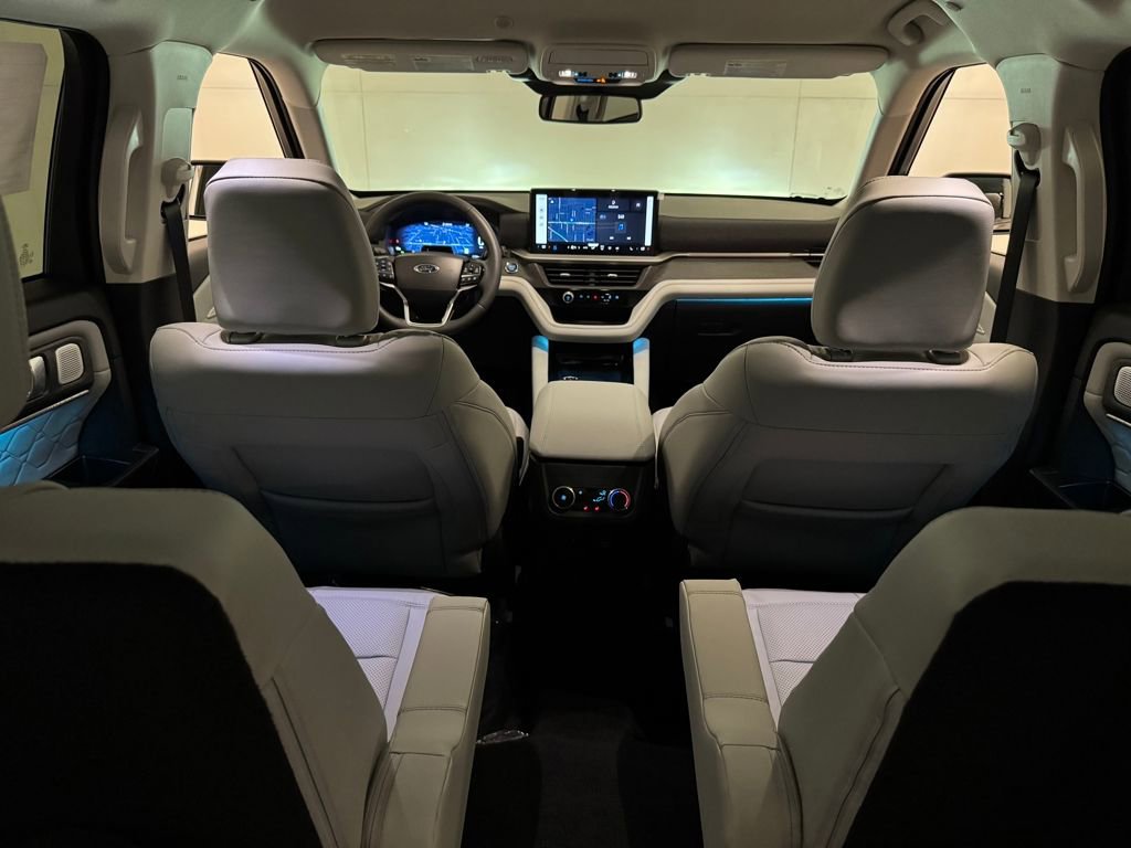 New 2026 Ford Explorer Platinum w/ LUX Leather Package image 39